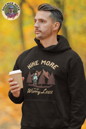 Hanorac personalizat pentru montaniarzi - Hike more worry less